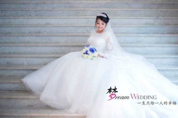 Plus size wedding dress rental