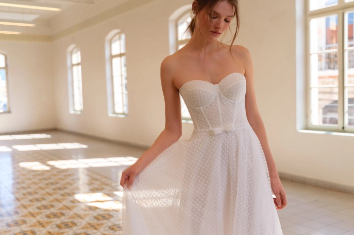 Short ivory wedding dresses