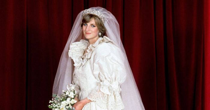 Princess diana doll in wedding dress